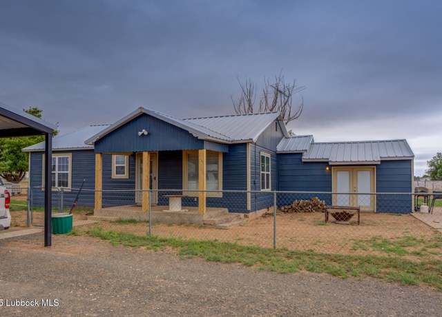 Property at 810 Lovebird Rd, Smyer, TX 79367, 3 beds, 1 bath