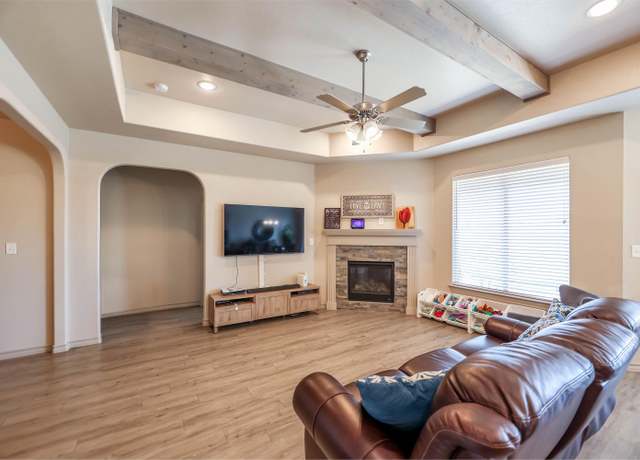 Property at 2317 104th St, Lubbock, TX 79423, 4 beds, 2 baths