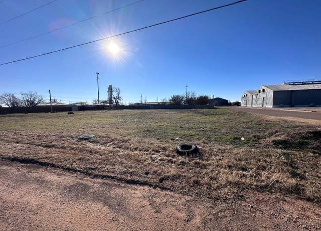 Property at 105 E 15th St, Abernathy, TX 79311