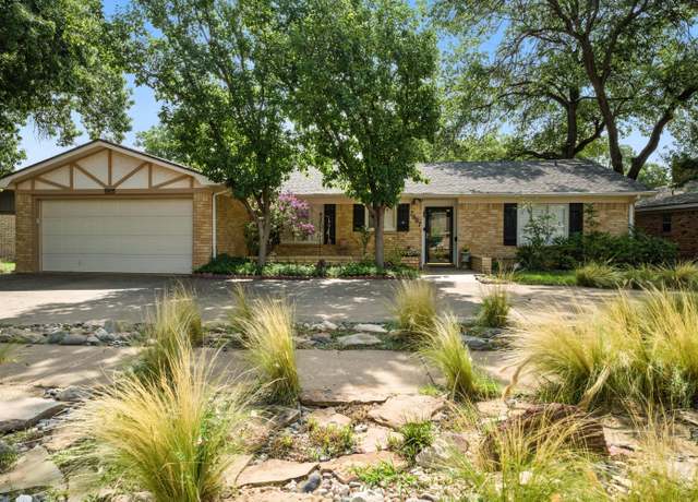 Property at 7907 Knoxville Ave, Lubbock, TX 79423, 3 beds, 3 baths