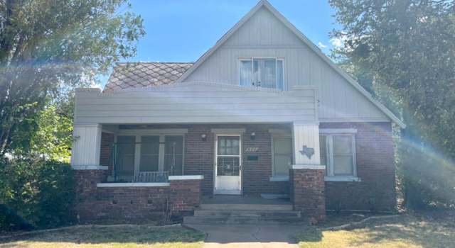 Photo of 820 W Noel St, Memphis, TX 79245