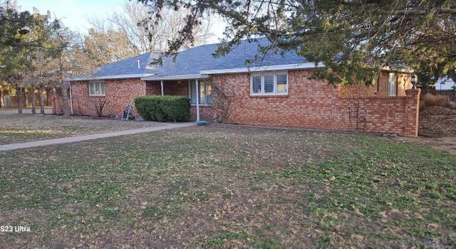 Photo of 307 W 6th St, Sundown, TX 79372