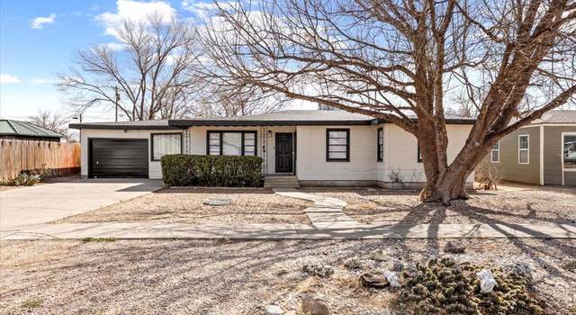 Photo of 406 11th St, Levelland, TX 79336