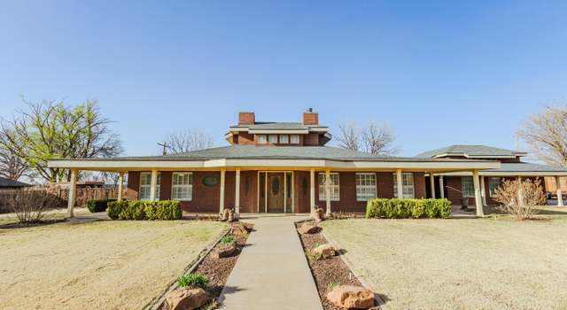 Photo of 2518 N 4th St, Tahoka, TX 79373