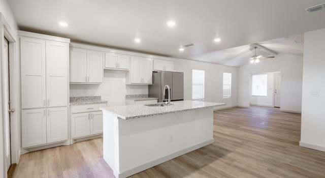 Photo of 8016 Elm Ave, Lubbock, TX 79404