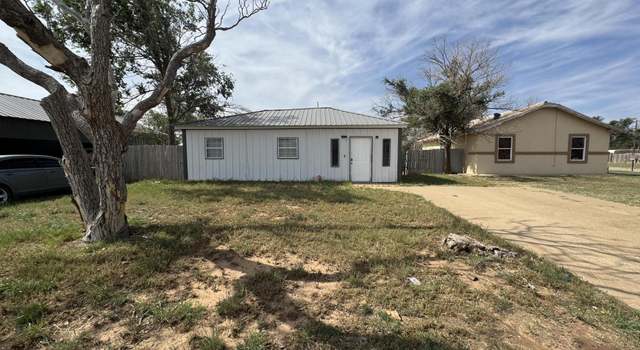 Photo of 1010 8th St, Levelland, TX 79336