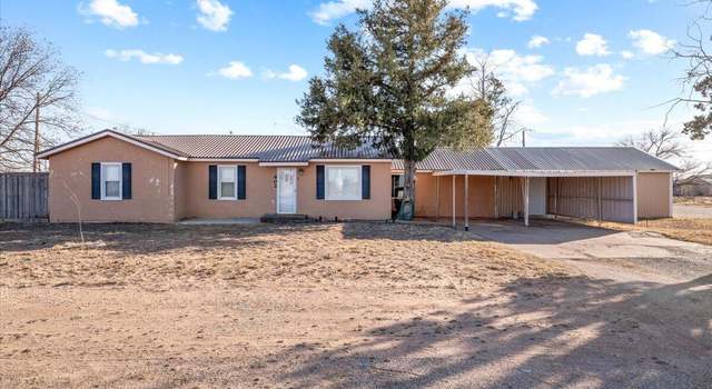 Photo of 602 1st St, Plains, TX 79355