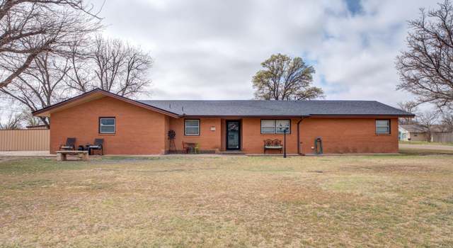 Photo of 702 1st St, Lorenzo, TX 79343