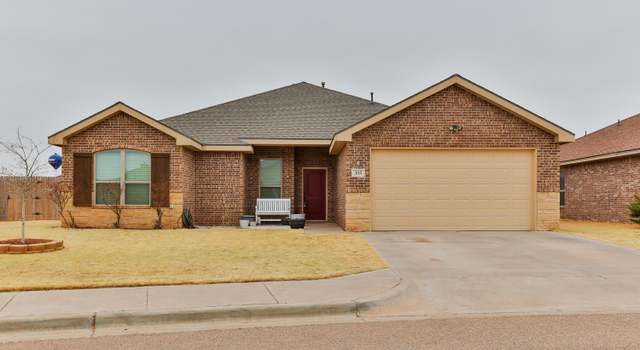 Photo of 305 Hampshire Ave, Wolfforth, TX 79382