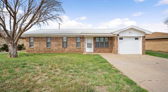 Photo of 704 Indiana St, Wolfforth, TX 79382