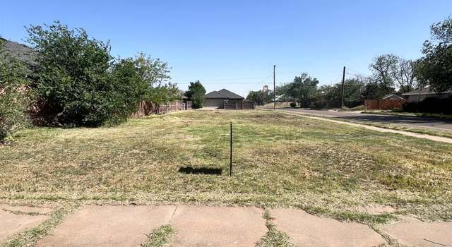 Photo of 2002 16th St, Lubbock, TX 79401