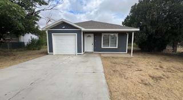 Photo of 2633 E Bates St, Lubbock, TX 79403