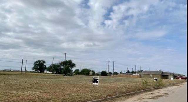 Photo of 3614 E 3rd Pl, Lubbock, TX 79403