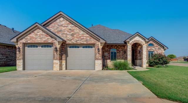 Photo of 135 Berkshire Ave, Wolfforth, TX 79382