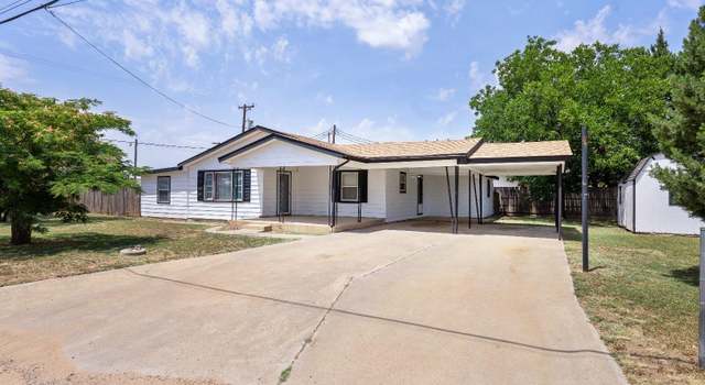 Photo of 309 W 3rd St, Idalou, TX 79329