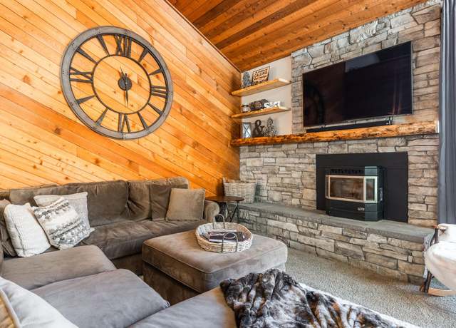 Property at 4710 Minaret Rd #60, Mammoth Lakes, CA 93546, 2 beds, 3 baths