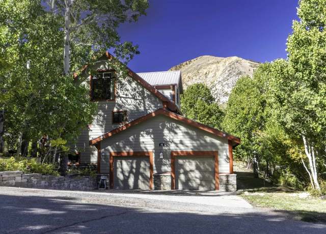 Property at 141 Sage Dr, Bishop, CA 93514, 3 beds, 3 baths