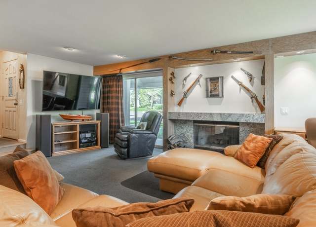 Property at 623 Golden Creek Rd #623, Mammoth Lakes, CA 93546, 2 beds, 2 baths