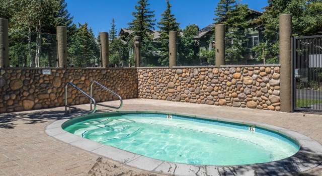 Photo of 1002 Fairway Cir #1002, Mammoth Lakes, CA 93546