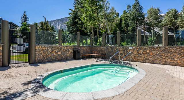 Photo of 1002 Fairway Cir #1002, Mammoth Lakes, CA 93546