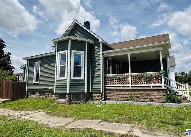 Property at 810 Washington St, Clay City, IN 47841, 3 beds, 2 baths