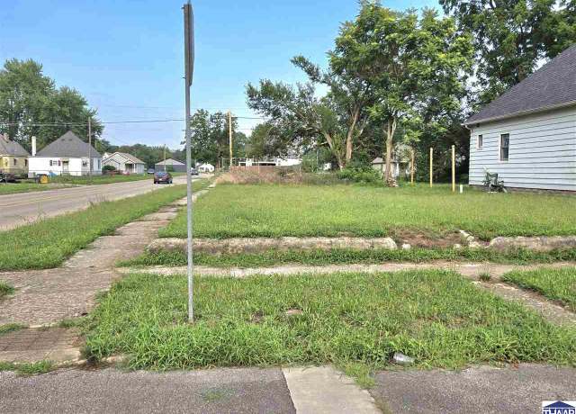 Property at 1400 S 11 1/2 St, Terre Haute, IN 47802