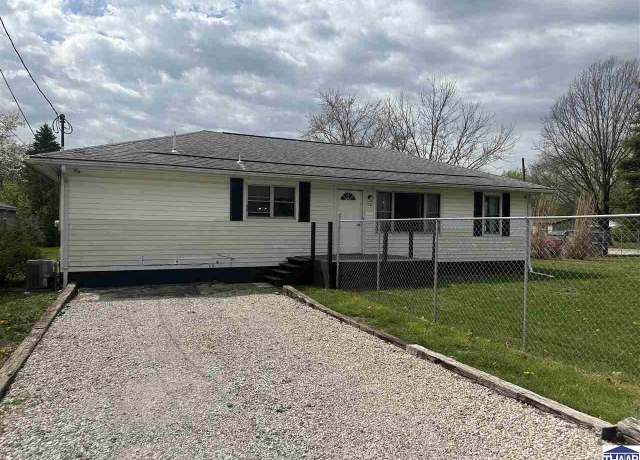 Property at 1141 E Voorhees St, Terre Haute, IN 47802, 3 beds, 1 bath