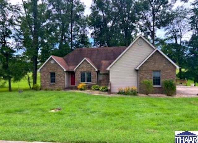 Property at 1113 Golden Oaks Dr, Brazil, IN 47834, 4 beds, 2 baths