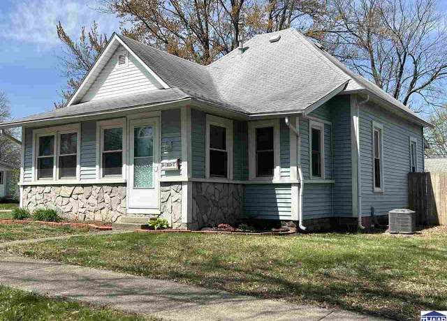 Property at 804 E Beech St, Sullivan, IN 47882, 3 beds, 1 bath