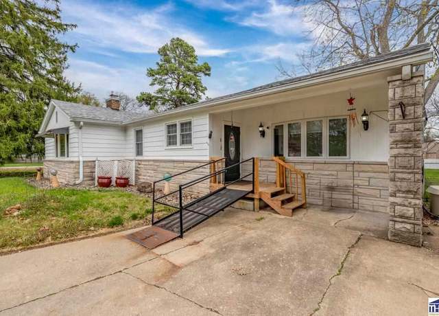 Property at 710 S 34th St, Terre Haute, IN 47803, 5 beds, 3 baths