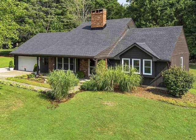 Property at 825 W Krislynn Woods Ave, West Terre Haute, IN 47885, 3 beds, 2 baths