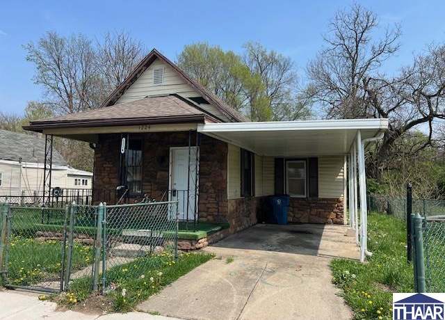 Property at 1224 S 14th St, Terre Haute, IN 47802, 2 beds, 1 bath