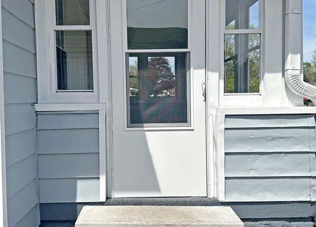 Property at 2002 N 25 St, Terre Haute, IN 47804, 2 beds, 1 bath