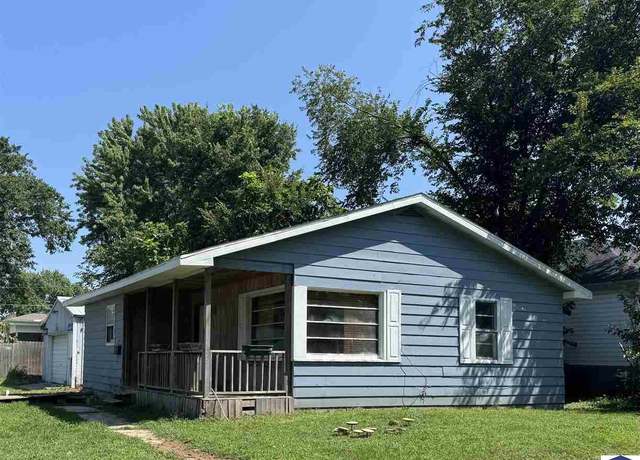 Property at 450 S 10th St, Clinton, IN 47842, 2 beds, 1 bath