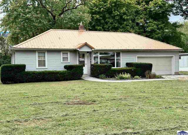 Property at 3123 S 21st St, Terre Haute, IN 47802, 3 beds, 1 bath