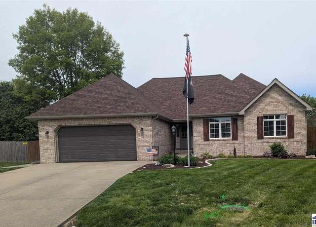 Property at 7992 Boerner Ct, Terre Haute, IN 47805, 3 beds, 2 baths