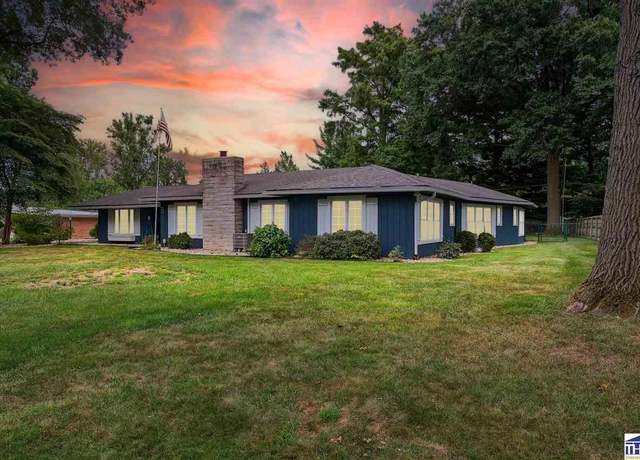 Property at 114 Arcadia St, Terre Haute, IN 47803, 4 beds, 3 baths