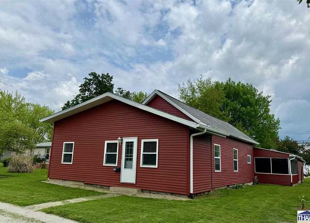 Property at 415 N State St St, Sullivan, IN 47882, 2 beds, 2 baths
