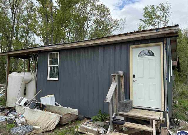Property at 7417 N Lucas St, Terre Haute, IN 47805, 1 bed, 1.5 baths