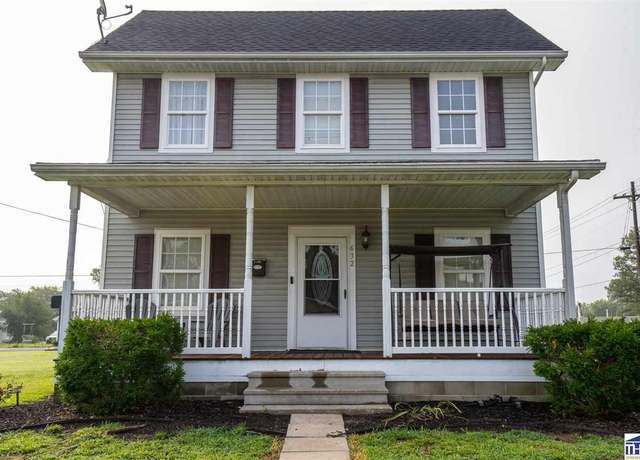 Property at 632 S 11th St, Vincennes, IN 47591, 3 beds, 2.5 baths