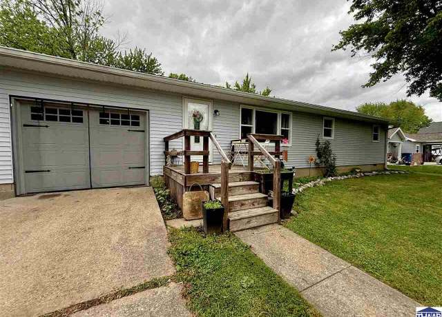 Property at 464 S Star Ave, Sullivan, IN 47882, 3 beds, 1 bath