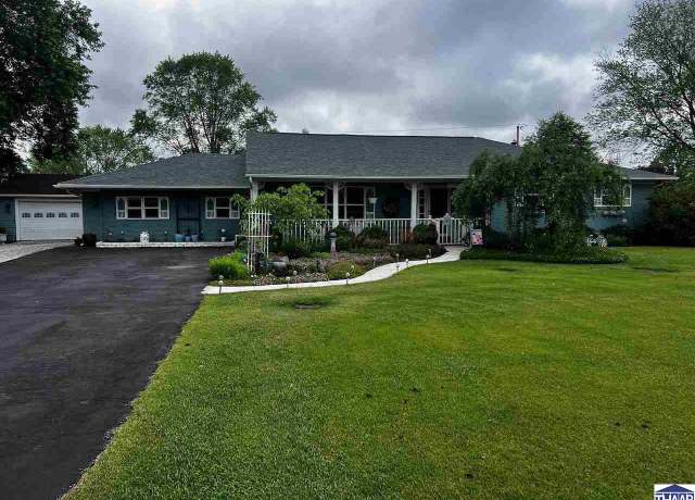Property at 4529 E Evans Ave, Terre Haute, IN 47805, 4 beds, 3 baths