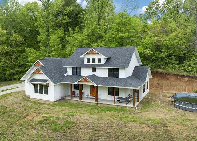 Property at 9475 Grotto Rd, Terre Haute, IN 47805, 4 beds, 3.5 baths
