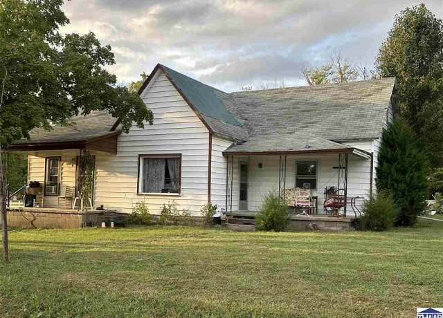 Property at 7645 E Monroe St, Dugger, IN 47848, 2 beds, 1 bath