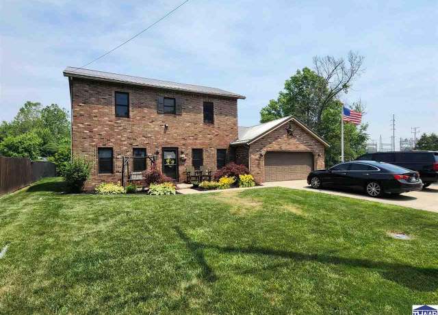 Property at 316 E Beech St, Sullivan, IN 47882, 3 beds, 2 baths