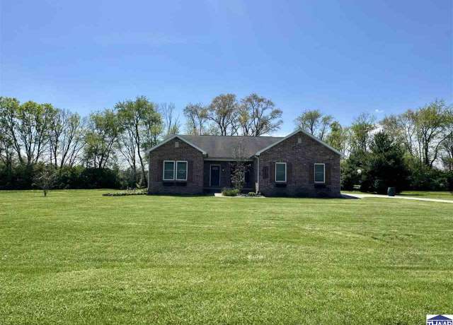 Property at 3520 S Haven Dr, Terre Haute, IN 47802, 3 beds, 2.5 baths