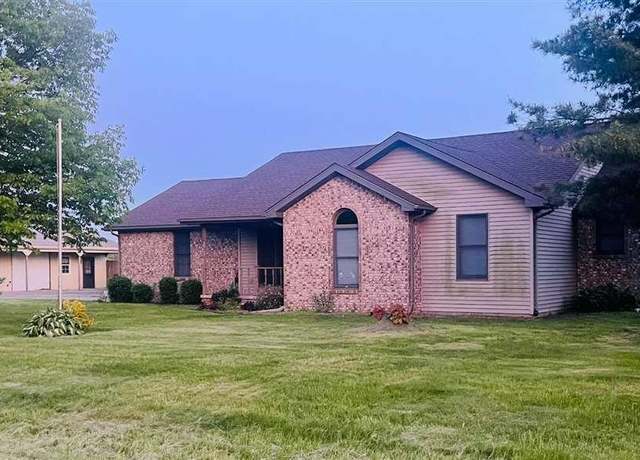 Property at 3850 W Wahachee Dr, Terre Haute, IN 47802, 2 beds, 2 baths