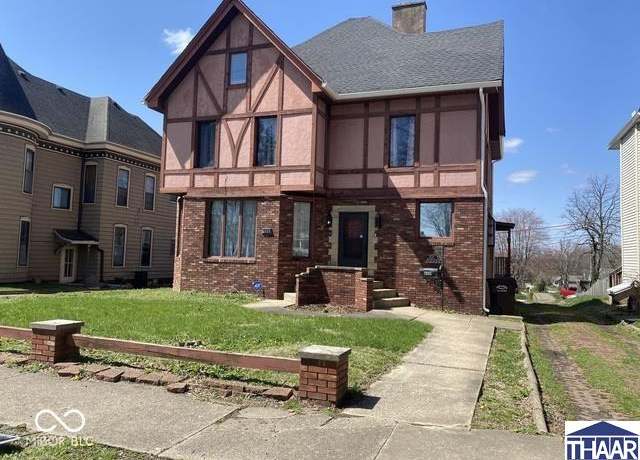 Property at 600 N Meridian St, Brazil, IN 47834, 6 beds, 2.5 baths