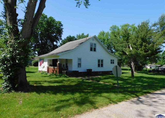 Property at 523 S Lincoln St, Clinton, IN 47842, 3 beds, 2 baths