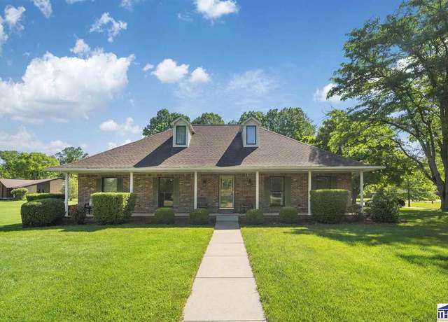 Property at 525 W Krislynn Woods Ave, West Terre Haute, IN 47885, 3 beds, 2 baths
